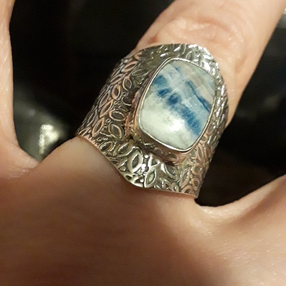 Ornate Scheelite Blue White Gemstone Sterling Silver Ring 925 Wide Band sz 5.75